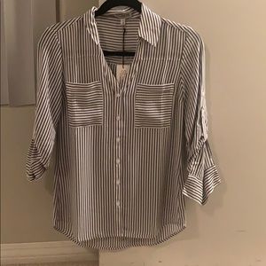 Brand NEW! Express button down